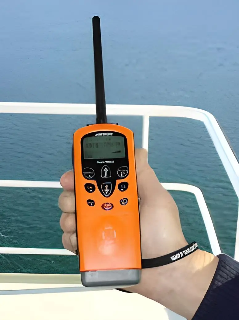 TWO-WAY RADIO